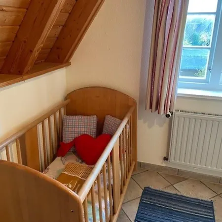 Strandstrasse 28, Haushaelfte Links Nieblum