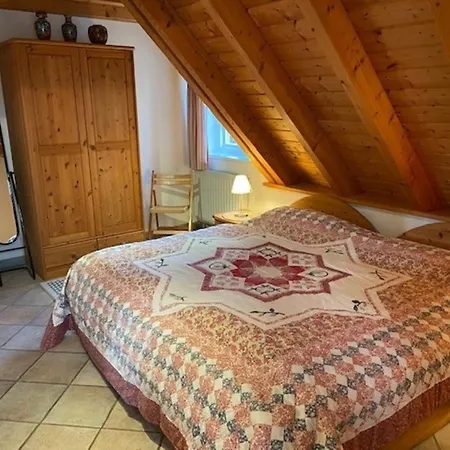 Strandstrasse 28, Haushaelfte Links